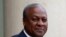 Ghana's President John Dramani Mahama arrives for a meeting with France's President at the Elysee Palace in Paris, May 28, 2013 file photo. REUTERS/Charles Platiau (FRANCE - Tags: POLITICS HEADSHOT) - RTX1040U