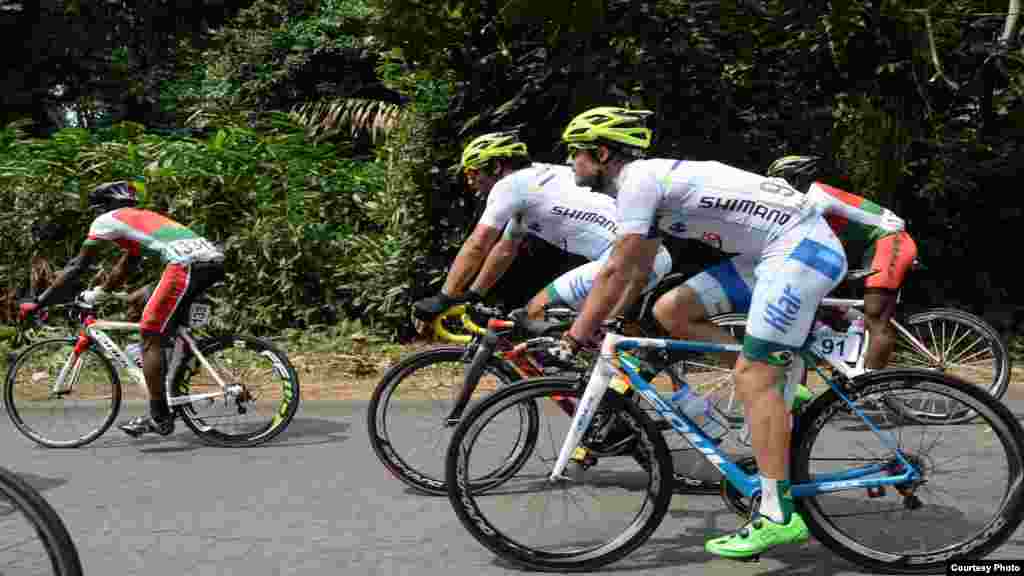 ሓምሻይ መድረኽ ዙር ጋቦን