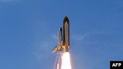 Anija Atlantis lidhet me Stacionin Ndërkombëtar të Hapësirës