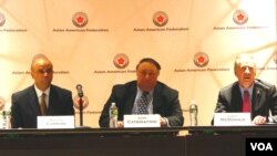 共和黨紐約市長候選人座談(左起: 亞道夫卡里安, 約翰卡西瑪提迪, 喬治麥當勞)