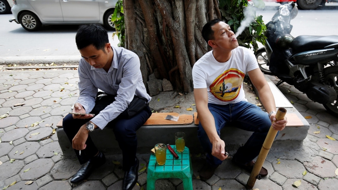 vietnamese tobacco Vietnam Seeks Ways to Snuff Out Cigarette Smoking