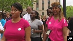 Participants in the US State Department's Walk for Water event in Washington, DC, Apr. 27, 2011