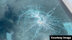 A vehicle belonging to the MDC Alliance was among several cars that were stoned by Zanu PF supporters in Masvingo. (Source: MDC Aliance)