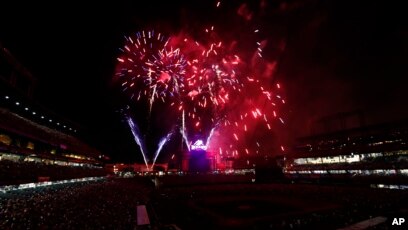 Imágenes De Fuegos Artificiales Del Día De La Independencia