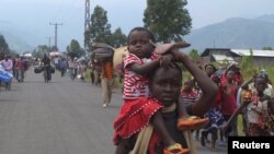 数千流离失所的家庭逃离戈马附近地区