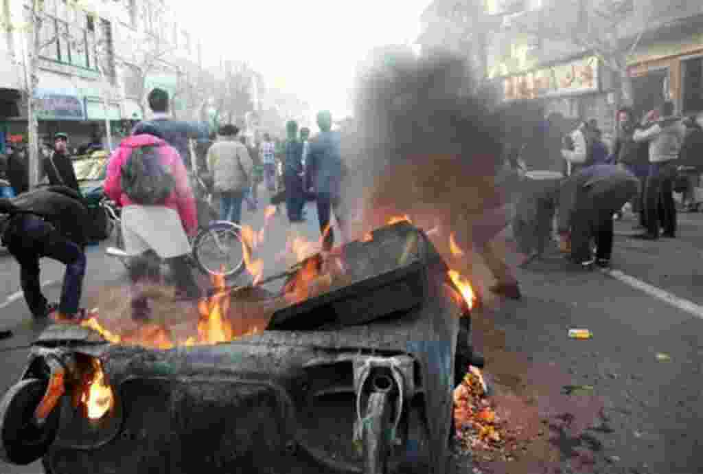 جمعه هجدهم فوریه - وقایع ٢٥ بهمن ۱۳۸۹ به مناسبت همبستگی مردم ایران با قیام دموکراتیک مردم مصر