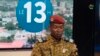 Lieutenant-colonel Cyprien Kaboré, porte-parole de la junte burkinabè à la télévision nationale, Ouagadougou, le 1er février 2022 (VOA/Lamine Traoré)