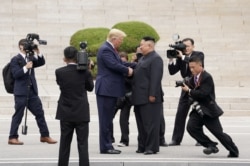 도널드 트럼프 미국 대통령과 김정은 북한 국무위원장이 지난해 6월 판문점에서 만났다.