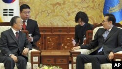 دای بینگۆی ڕاوێژکاری ده‌وڵه‌تی چین له‌گه‌ڵ سه‌رۆکی کۆریای باشور له‌ سیۆل کۆده‌بێته‌وه‌، یه‌کشه‌ممه‌ 28 ی یازده‌ی 2010