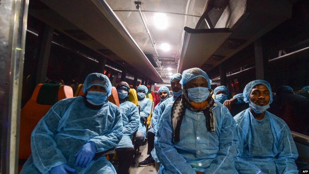 Bangladesh mengevakuasi warganya dari kota Wuhan, Hubei, China di tengah merebaknya wabah virus corona. 