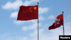 中国国旗与香港特区旗帜 