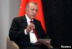 Cumhurbaşkanı Recep Tayyip Erdoğan, enflasyon düşüşü için verdiği tarihi defalarca revize etti.