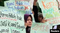 Warga Muslim Malaysia berdemonstrasi menentang hak-hak kaum gay di luar Kuala Lumpur, 4 November 2011. (Foto:dok)