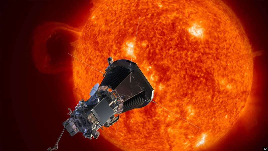 Citra yang dibagikan oleh the Johns Hopkins University Applied Physics Laboratory hari Rabu, 31 Mei 2017 menggambarkan wahana antariksa Solar Probe Plus milik NASA yang sedan mendekati matahari (foto: Johns Hopkins University Applied Physics Laboratory via AP)