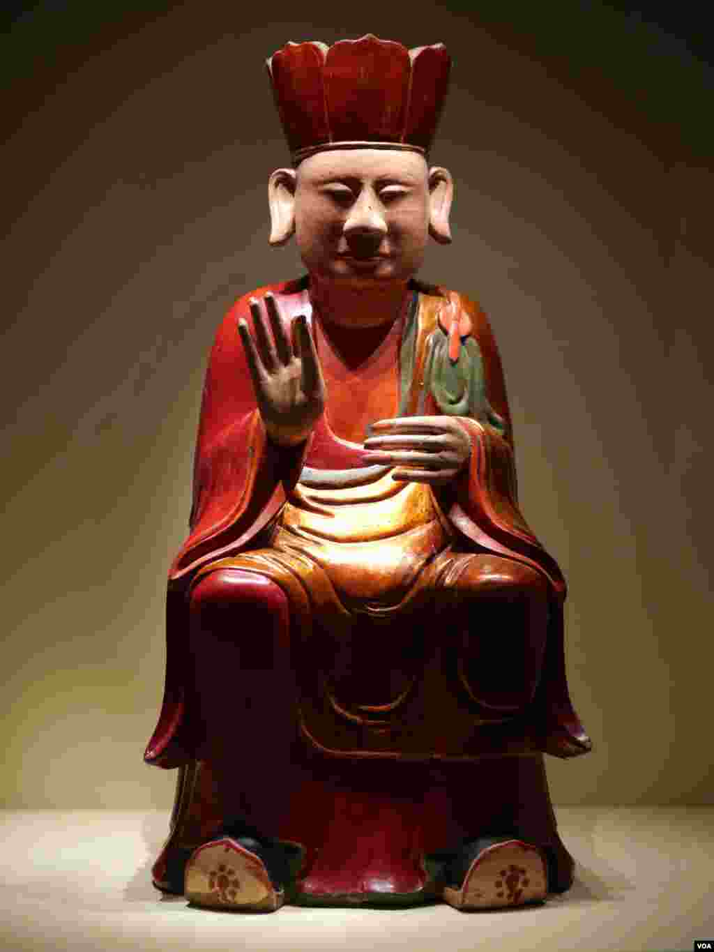 18－19世纪间的越南菩萨造型（美国之音国符拍摄）