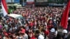 仰光发生大规模抗议示威 缅甸军方切断网络
