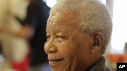 Nelson Mandela foi hospitalizado no Hospital de Pretória