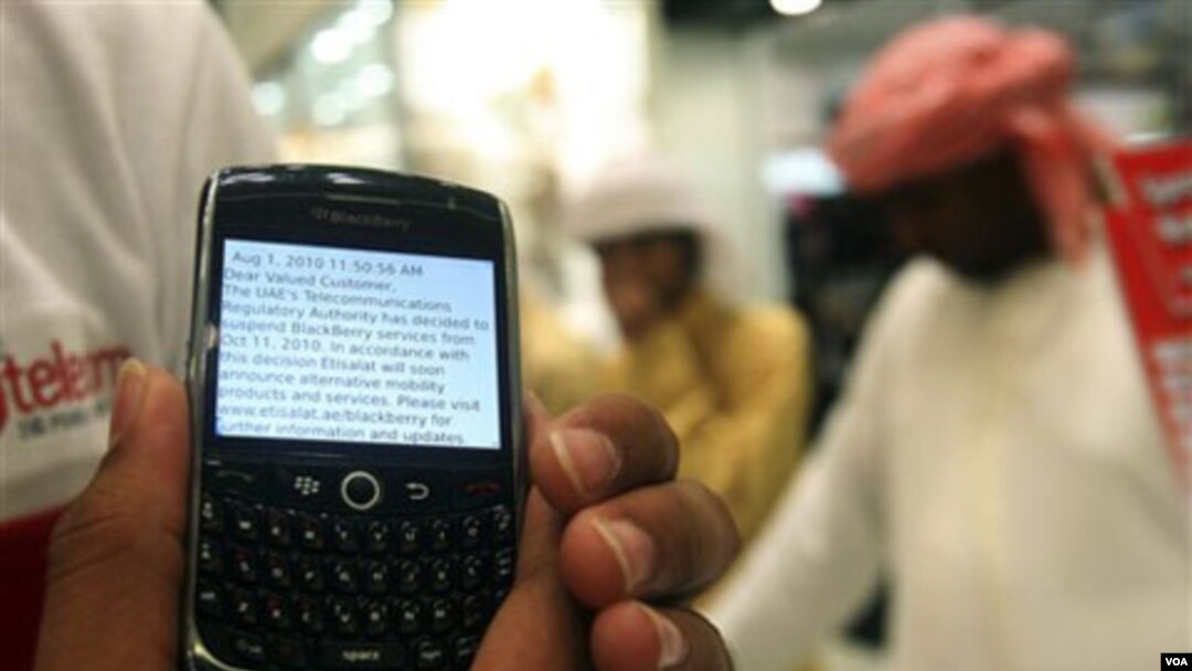 Pengguna BlackBerry di Dubai menunjukkan pengumuman via SMS bahwa layanan Blackberry mungkin dihentikan 11 Oktober 2010, namun rencana ini dibatalkan pemerintah Uni Emirat Arab.