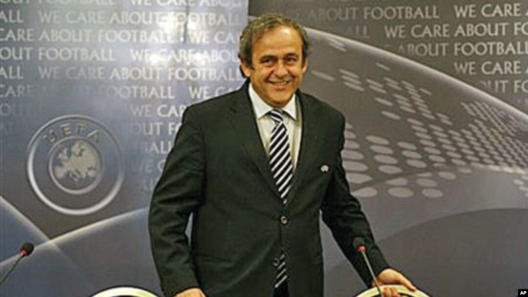 President UEFA Michel Platini mengatakan bahwa rekayasa pertandingan dan pasar taruhan menjadi ancaman serius bagi masa depan sepakbola (foto: dok). 