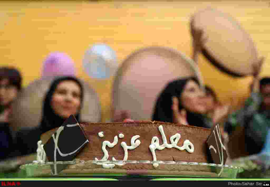 مراسم بزرگداشت روز معلم عکس: سحر سیفی