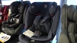 Child safety seats became a requirement in Malaysia on Jan. 1. The government says after a six-month phase in period violators will be fined.(Dave Grunebaum/VOA)