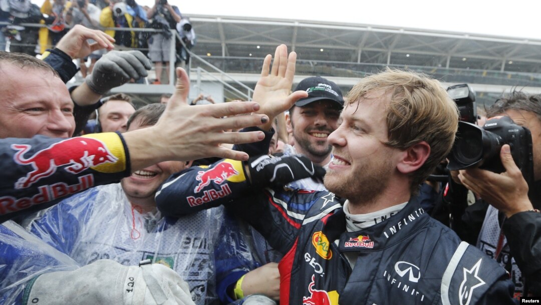 Sebastián Vettel es el piloto más joven en la historia en ganar tres veces el premio de la F 1.
