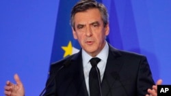  Francois Fillon yayinda ya gudanar da taron manema labarai jiya a Faransa