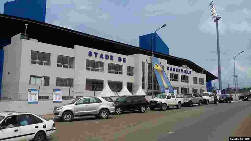 Le stade de Franceville, Gabon, 14 janvier 2017. (VOA/Amedine Sy)