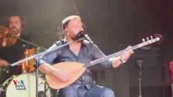 Hunermend Delîl Dîlanar Piştî 4 Salan li Stenbolê Konsert Pêşkeş Kir