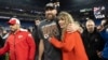 Kansas City Chiefs ကစားသမား Travis Kelce နဲ့ ကမ္ဘာကျော်အဆိုတော် Taylor Swift (ဇန်နဝါရီ ၂၈၊ ၂၀၂၄)