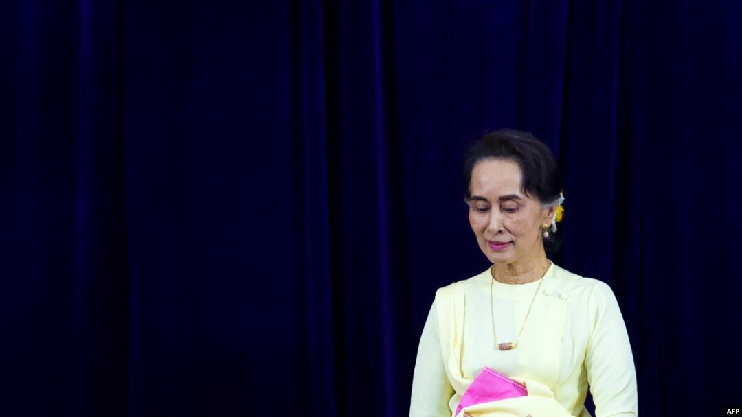 Bà Aung San Suu Kyi.