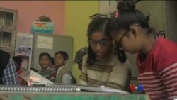 အိန္ဒိယက ဆယ်ကျော်သက် စာရေးဆရာများ