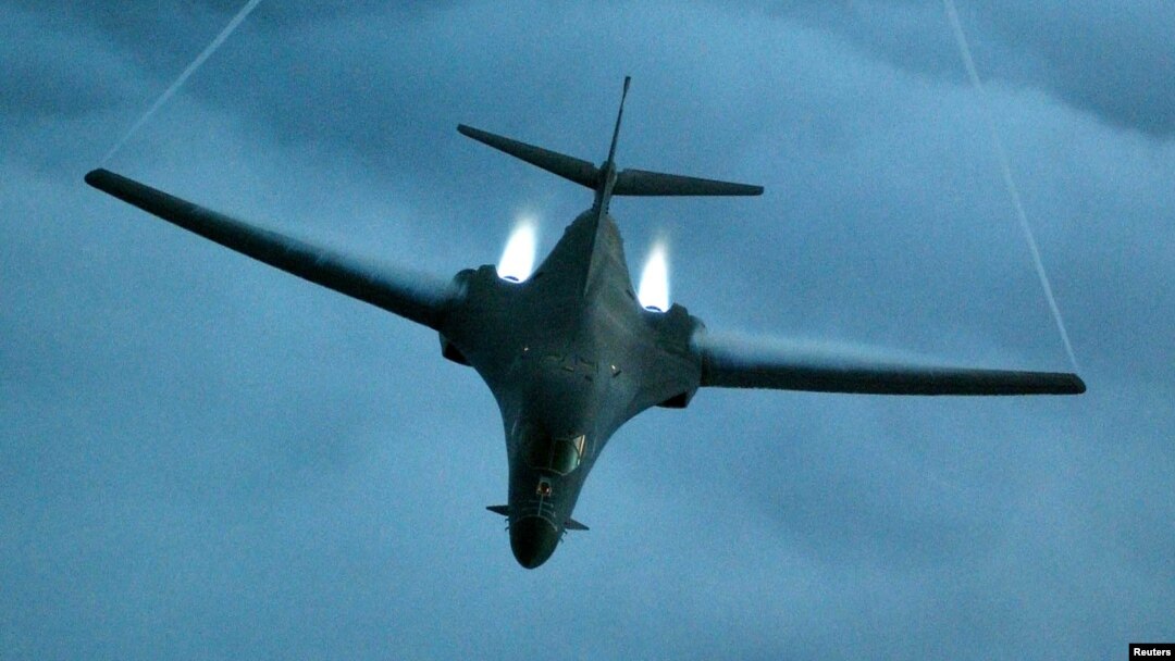 Máy bay ném bom B-1B Lancer trong một cuộc không kích ở Afghanistan. (Ảnh tư liệu)