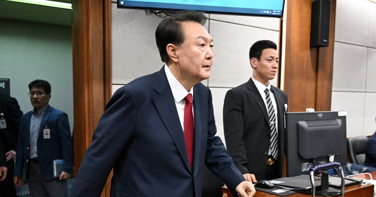 윤석열 전 한국 <b>대통령</b> 징역 7년 확정…계엄 583일 만