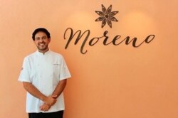 Victor Moreno, cocinero venezolano, dueño y cocinero de “Moreno Caracas”. [Foto: Cortesía]