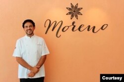 Victor Moreno, cocinero venezolano, dueño y cocinero de “Moreno Caracas”. [Foto: Cortesía]