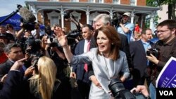 Una nueva encuesta revela una fuerte intención de voto para Bachmann entre los conservadores de Iowa, un 22%.