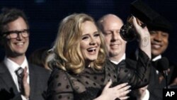 제 54회 그래미 수상자 '아델'