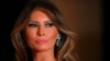 Melania Trump Bacakan Buku untuk Anak-anak di Rumah Sakit