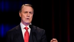 Mantan Senator David Perdue berbicara dalam debat bakal calon gubernur Georgia yang akan diusung Partai Republik, 1 Mei 2022 di Atlanta. (Foto: Brynn Anderson/AP Photo)