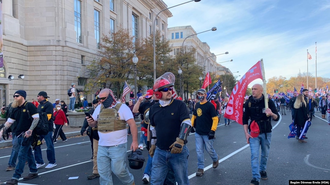 Abayoboke ba Trump mu Myiyerekano Washington, D.C.
