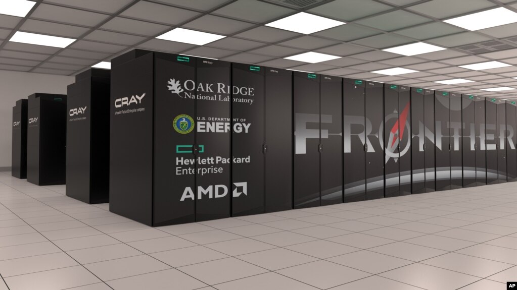 美国橡树岭国家实验室运行的“前沿”（Frontier）超级计算机(photo:VOA)