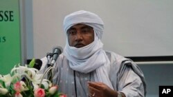  Mossa Ag Attaher kakakin National Movement for the Liberation of Azawad