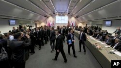 General view of a meeting of oil ministers of the Organization of the Petroleum Exporting countries, OPEC, at their headquarters in Vienna, Austria, May 25, 2017. 