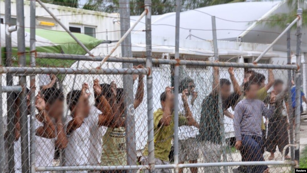 Para pengungsi yang ditempatkan Australia di Kepulauan Nauru (foto: dok). 