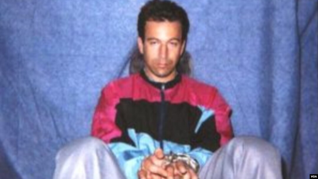 Wartawan Wall Street Journal Daniel Pearl yang tewas dibunuh di Karachi, Pakistan tahun 2002 (foto: dok).