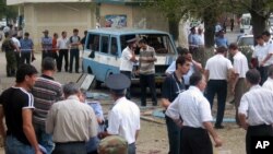 25일 러시아 남부 다게스탄 자치공화국에서 한 여성이 자살폭탄 테러를 가해 적어도 12명이 다쳤다. 사진은 지난 2005년 이 지역에서 발생한 폭탄 테러 현장의 모습. 