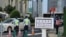 澳门法院2026年9月16日以不公开方式开庭审理民主派前议员区锦新涉嫌危害国家安全案，法院外警察进行巡查工作。