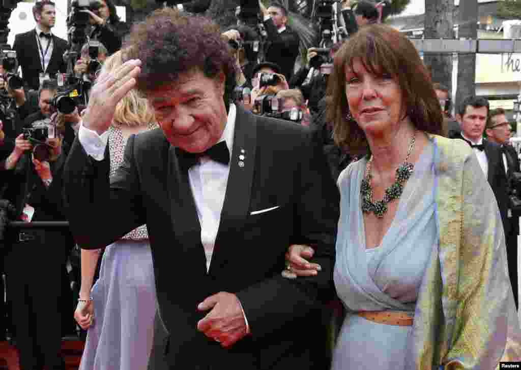 کانز فلم فیسٹیول میں فلمی دنیا کی جانی مانی ہستیاں حصہ لیتی ہیں۔