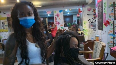 Minneapolis Hairdresser Shuttered by Coronavirus Lockdown Reopens